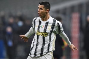 皮亚尼奇：阿莱格里为了不让C罗罚任意球，曾派队医上场给他治疗