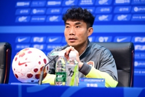 郑智：很遗憾没能延续主场不败，输掉赛事第一责任人一定是我