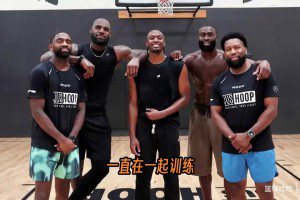 梅开二度！王霜禁区内抽射破门，中国女足5-1领先